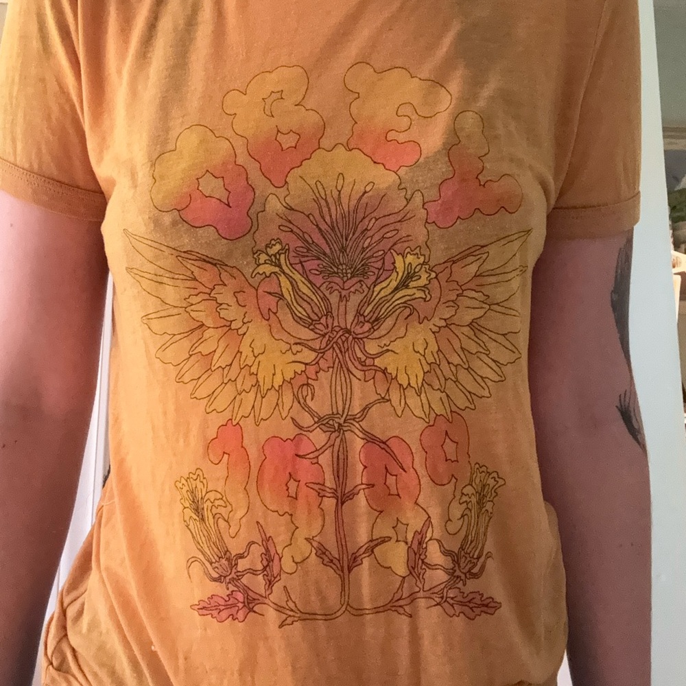 Yellow Graphic Obey t shirt size small